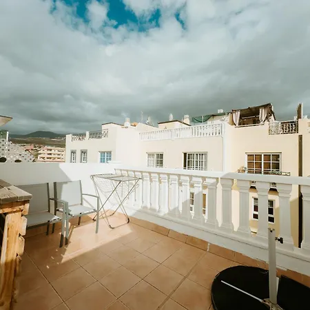 Spacious 2 Bedroom Golden By Aqua Vista Tenerife Apartment