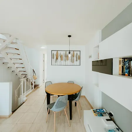 Spacious 2 Bedroom Golden By Aqua Vista Tenerife